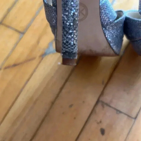 Sparkly silver mk heels - Picture 5 of 7